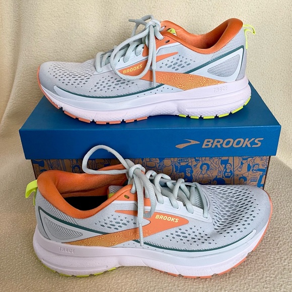 Brooks Trace 3 Women's Running Shoes (Size: 7.5) - Excellent Condition - Picture 2 of 16